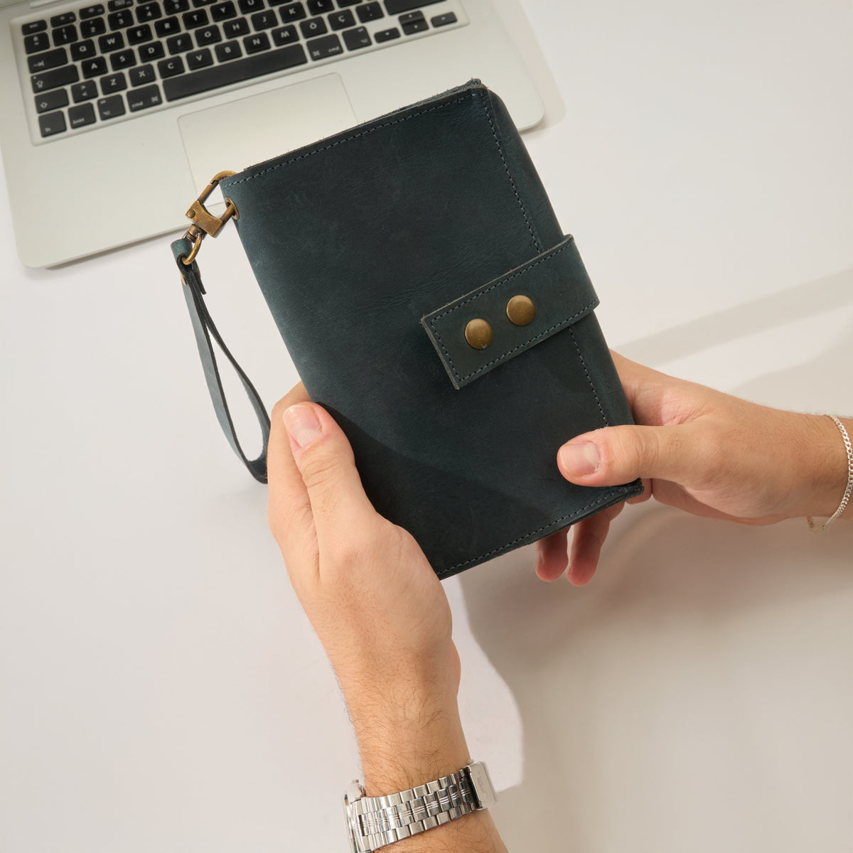 Cable Organizer Bifold