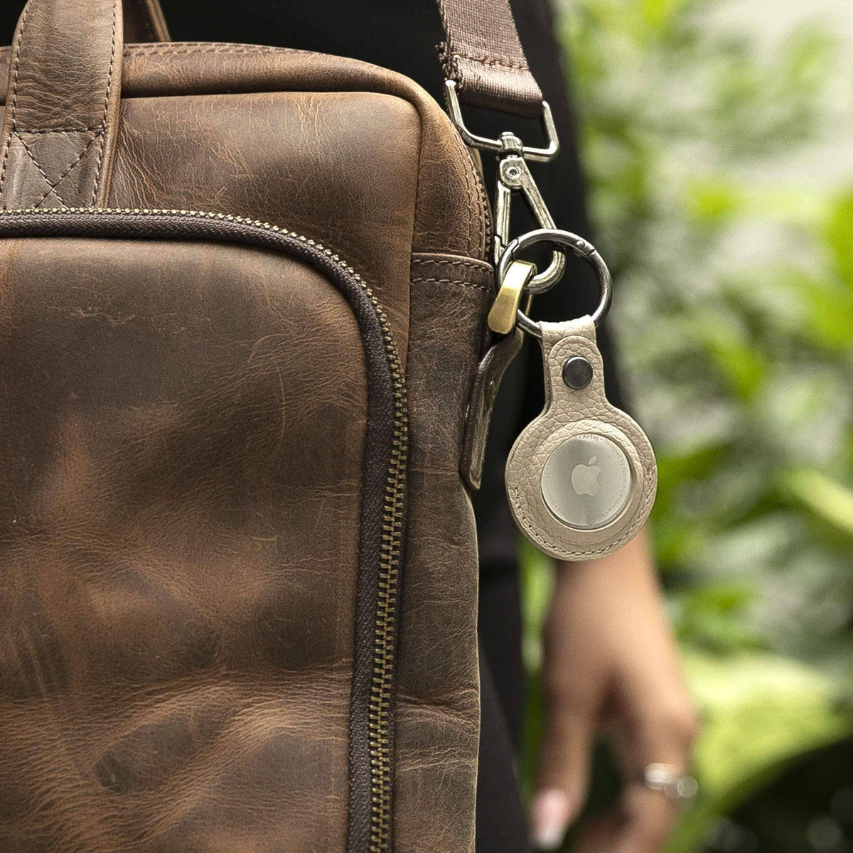 Tori AirTag Leather Key Ring - Oxa Leather 39
